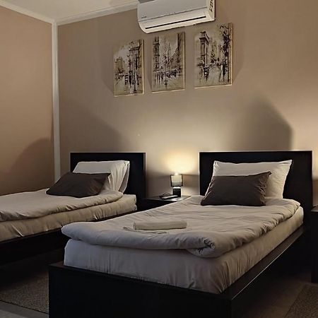 Airport Apartment Air Surčin エクステリア 写真