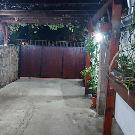 Airport Apartment Air Surčin エクステリア 写真