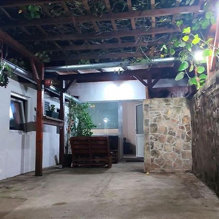 Airport Apartment Air Surčin エクステリア 写真
