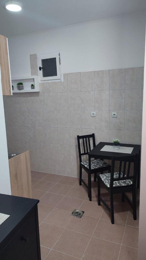 Airport Apartment Air Surčin エクステリア 写真